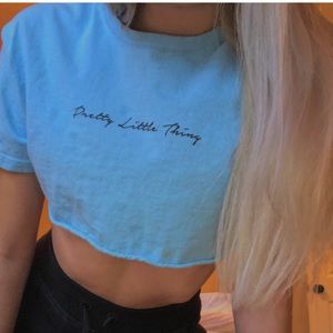 Cropped prettylittlething top